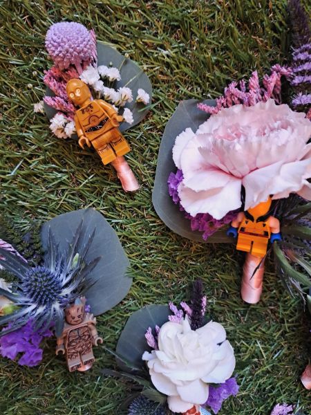 Bestand:Bloemodil - boutonnieres 5.jpg