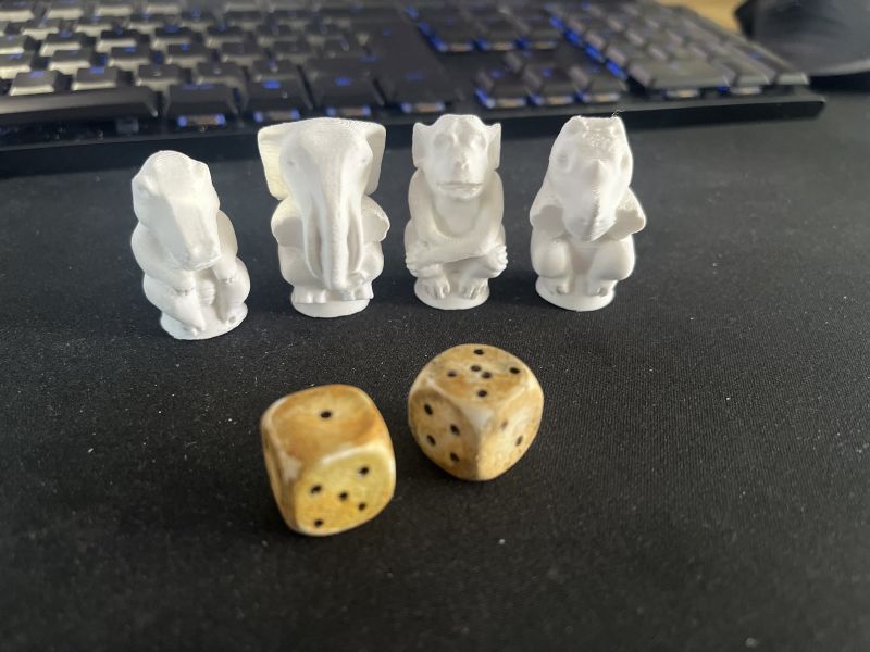 Bestand:Blanco jumanji dierenpionnen .jpg